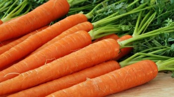 Αιθέριο έλαιο καρότου (Daucus carota sativa) 10 ml
